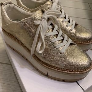Dolce Vita Torah Sneakers Light Gold